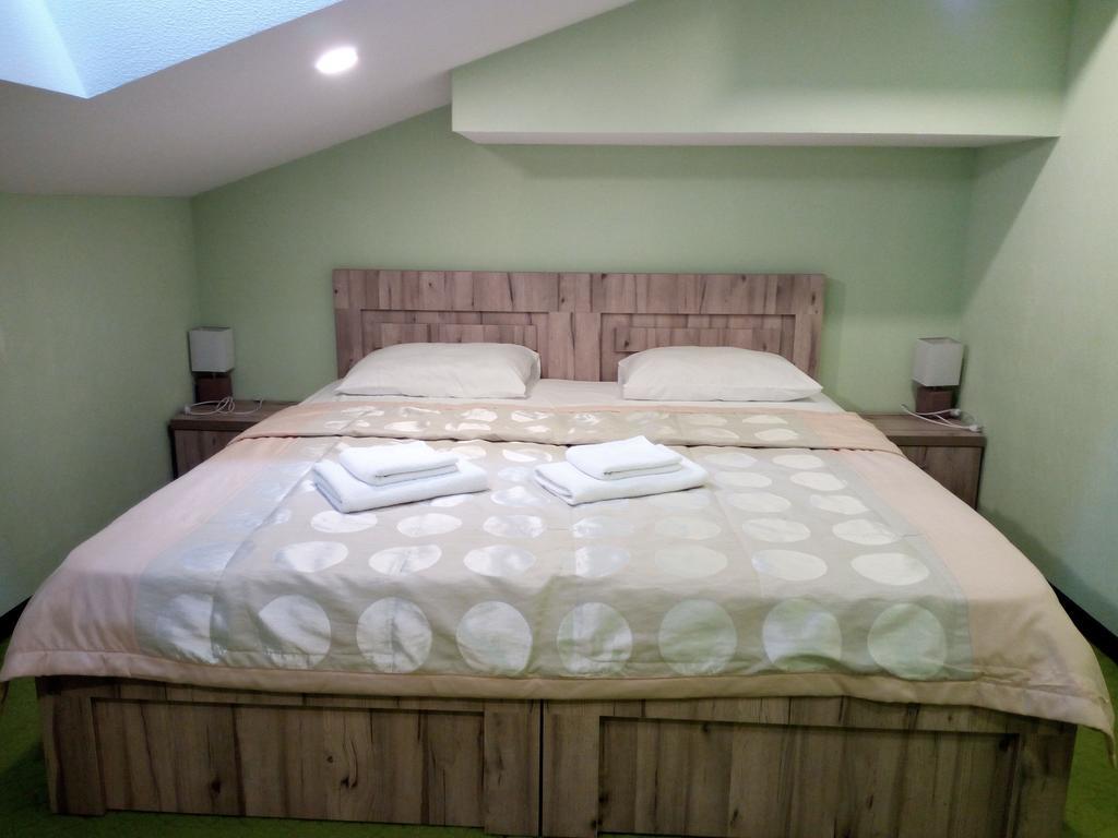 טביליסי Hotel Salmer מראה חיצוני תמונה