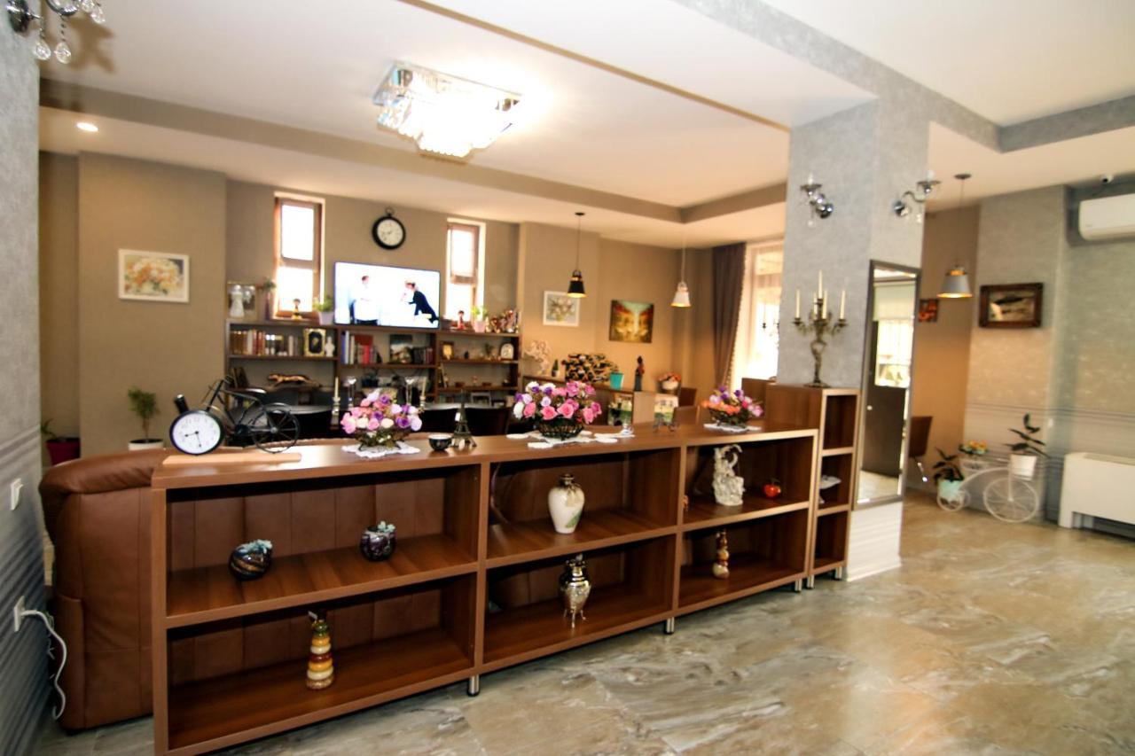 טביליסי Hotel Salmer מראה חיצוני תמונה